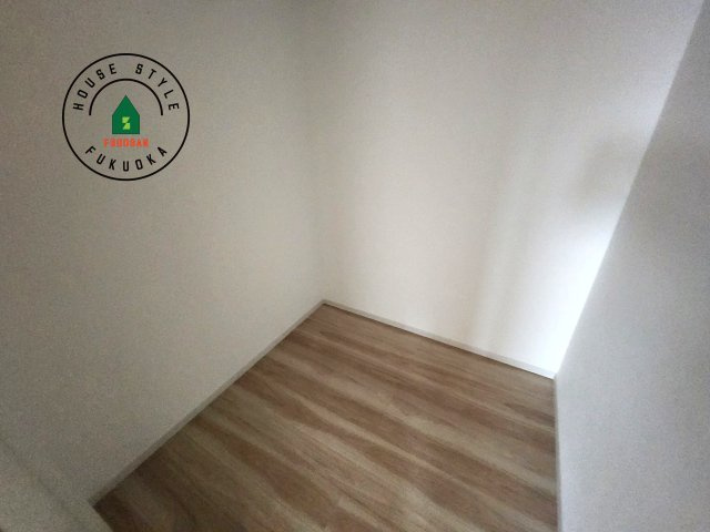 大野城市乙金東1丁目台1-2棟（1号棟）の内観：施工例|洋服や大きな荷物が多い方や人数の多いご家族などは、一般的なクローゼットよりもウォークインクローゼットのほうが使い勝手が良いです。