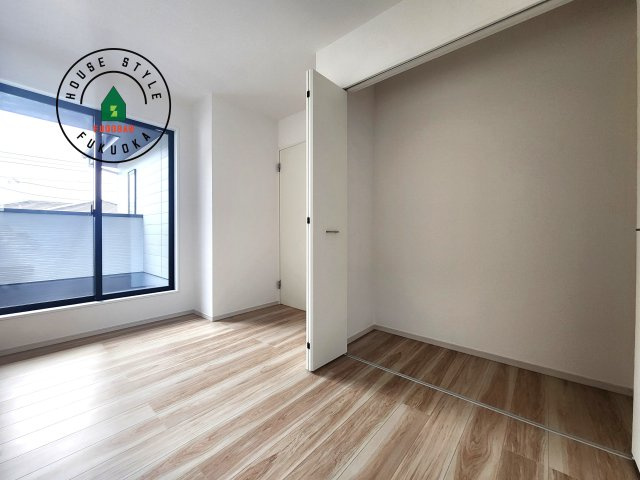 大野城市乙金東1丁目台1-2棟（1号棟）の内観：施工例|穏やかな光が差し込む室内には、穏やかな時間が流れます。