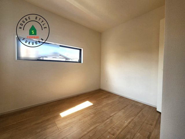 福岡市東区松香台1丁目第3-1棟（1号棟）の内観：施工例|穏やかな光が差し込む室内には、穏やかな時間が流れます。