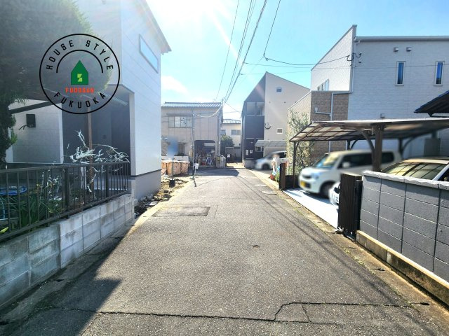 福岡市東区松香台1丁目第3-1棟（1号棟）の前面道路含む現地写真|前面道路です。