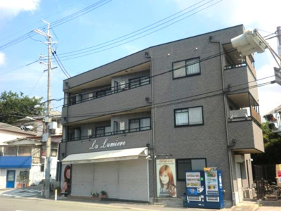 【外観】 | メゾンパーシモン | １階は美容室