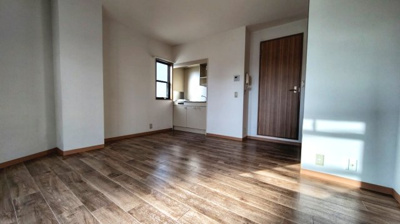 【洋室】 | メゾンパーシモン