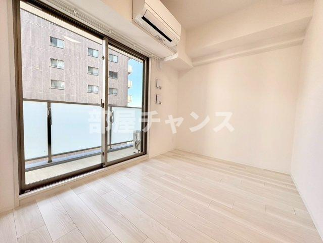 ディアレイシャス東別院Ⅳの居間・リビング