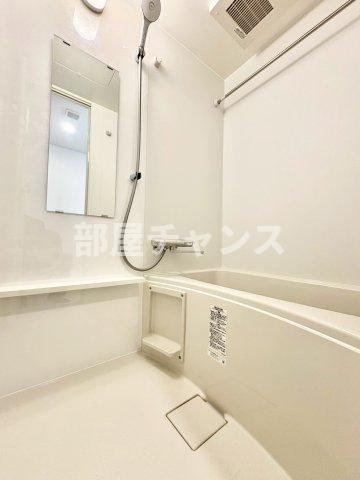 ディアレイシャス東別院Ⅳの浴室