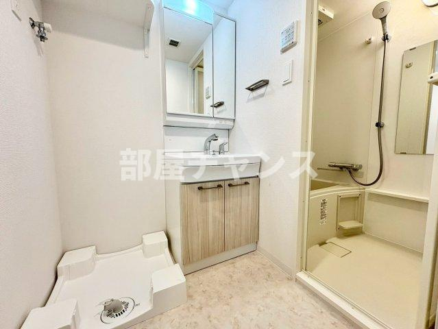 ディアレイシャス東別院Ⅳの独立洗面台