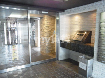 【エントランス】 | スパシエアルマール浮間公園