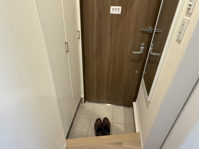 エリシオン野方の玄関