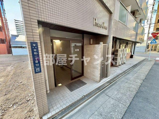 コスモパレスピースワンのエントランス