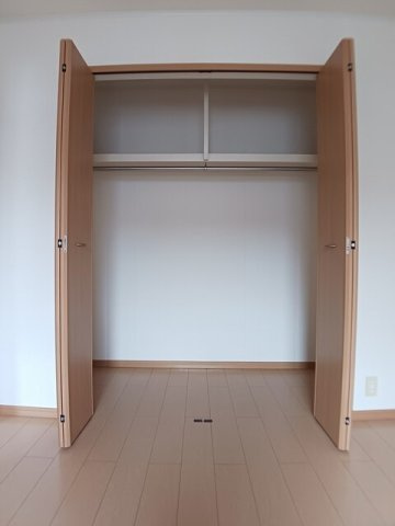 メゾンドフラン　イシカラＢの収納