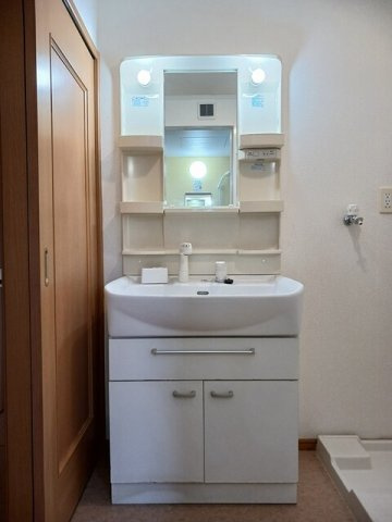 メゾンドフラン　イシカラＢの洗面所