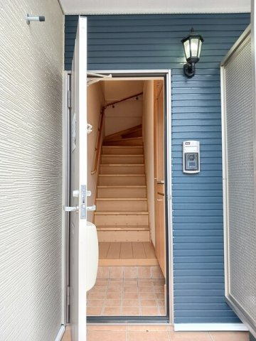 メゾンドフラン　イシカラＢの玄関