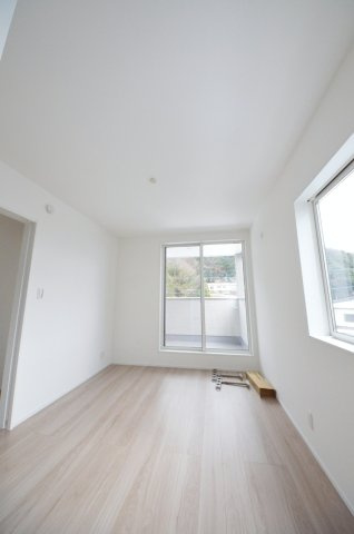 上安七丁目の洋室|全居室収納スペース有、お部屋が広く綺麗に使えます