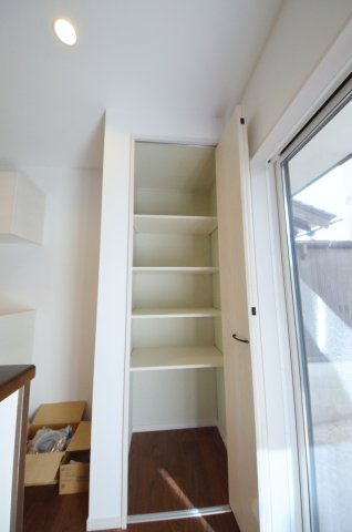 山本九丁目の収納|広いパントリースペースあります