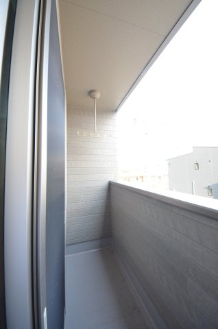 八木八丁目のバルコニー|東南向きの広いバルコニー