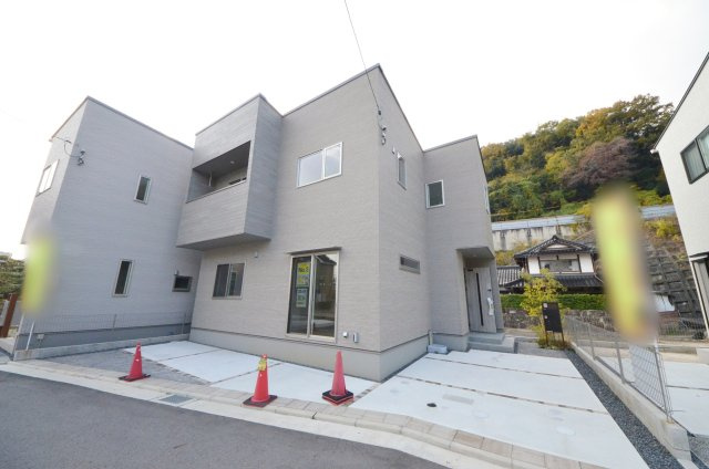 八木八丁目の外観|敷地広々34坪
完成済みなのでいつでも内覧可能です
