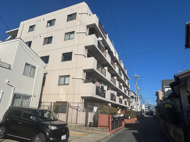 セザール坂戸　1階　中古マンションの外観