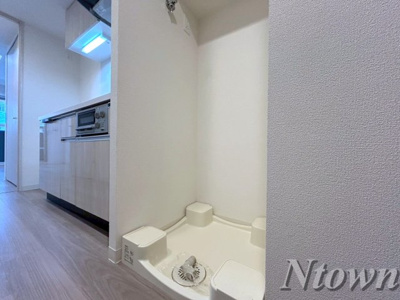 【設備】 | プレサンス伏見アーバンベース | 洗濯機置き場です