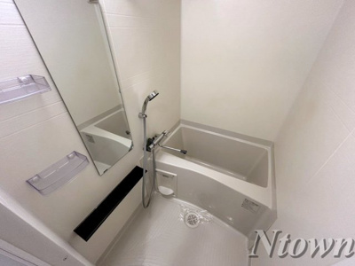 【浴室】 | プレサンス伏見アーバンベース | 落ち着いた空間のお風呂です