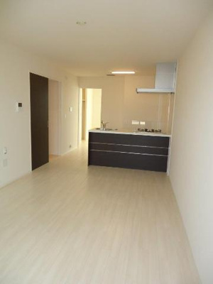 【内装】 | ラフィーネA | 室内