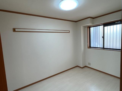 【寝室】 | サンフォレスト小森野 | 洋室