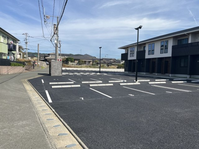 シャルマン青葉A棟　青葉小学校区の駐車場|シャルマン青葉A棟