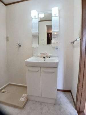 【洗面所】 | メープルタウンＡ