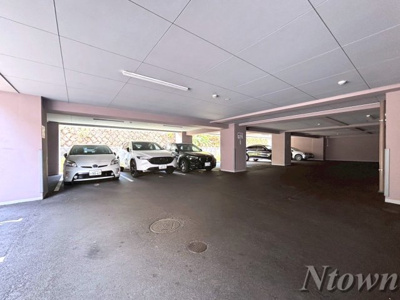 【駐車場】 | コレクション名駅Ⅲ | 駐車場に車を止められます