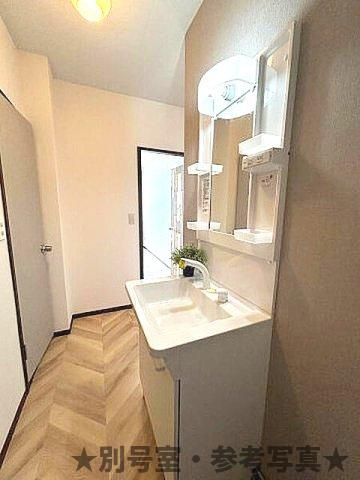 ドミール港洋の洗面所