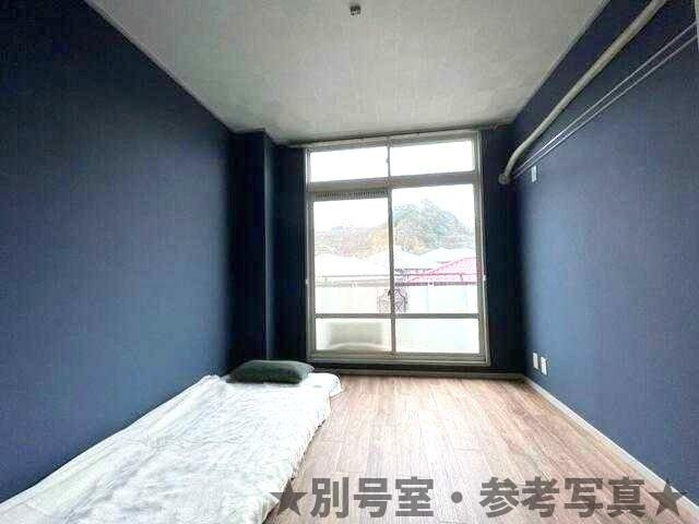 ドミール港洋の居間・リビング