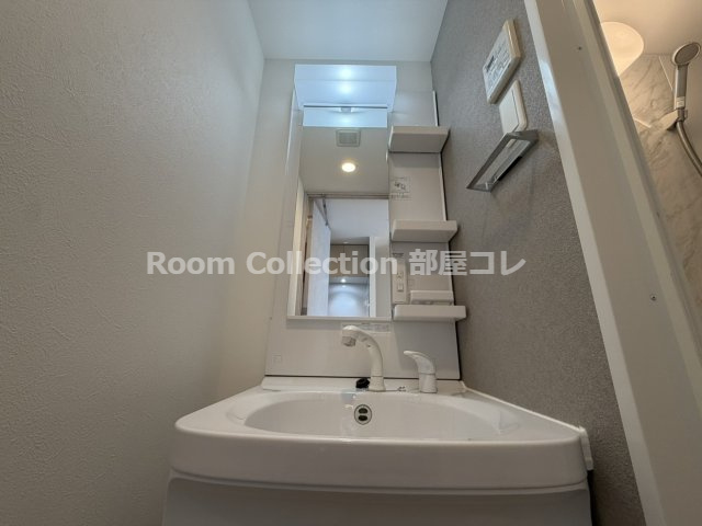 S-RESIDENCE堀田駅前futur(フチュール)の洗面所|※同物件他部屋写真
反転、色違いの場合有
現況優先