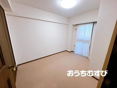 ライオンズガーデン本地ヶ原5階の洋室