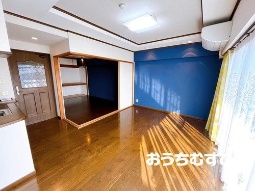 ライオンズガーデン本地ヶ原5階の居間・リビング