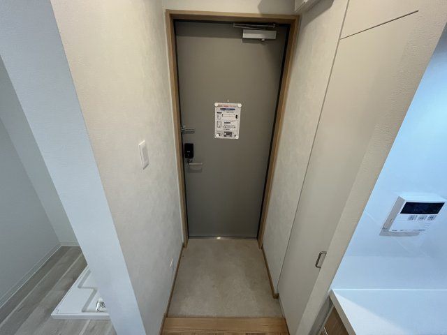 Neo Smart古川橋の玄関