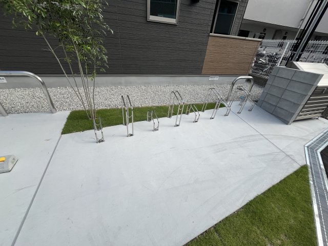 Neo Smart古川橋の駐車場