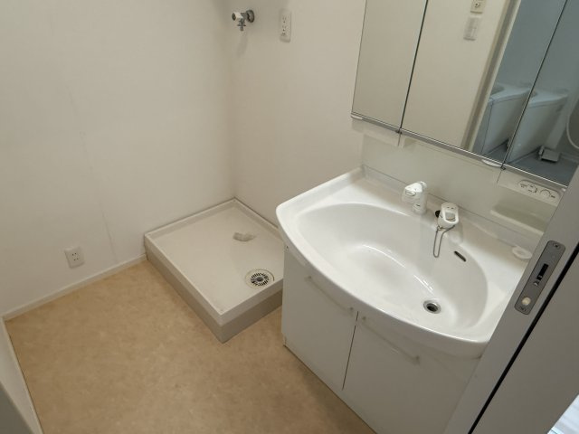 Ｕ－ＳＱＵＡＲＥ－２の洗面所|同建物別室参考写真