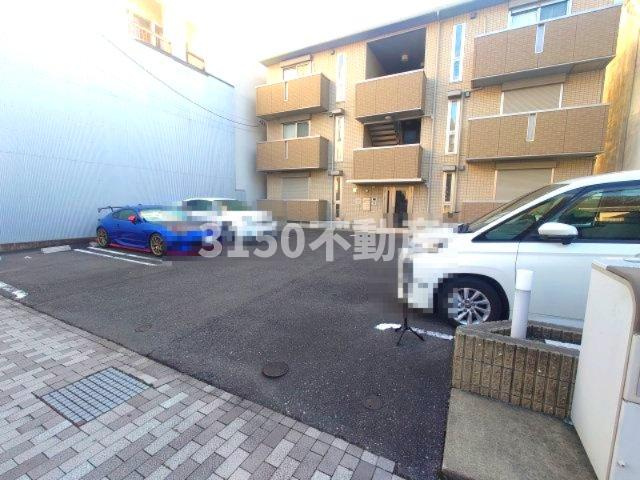 D-room AZUSAの駐車場