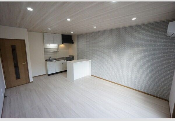 コートハウス岐陽の居間・リビング