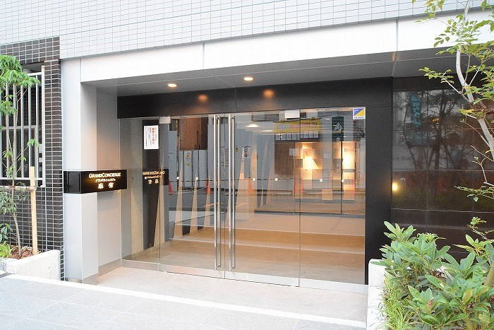 グランドコンシェルジュ麻布のエントランス