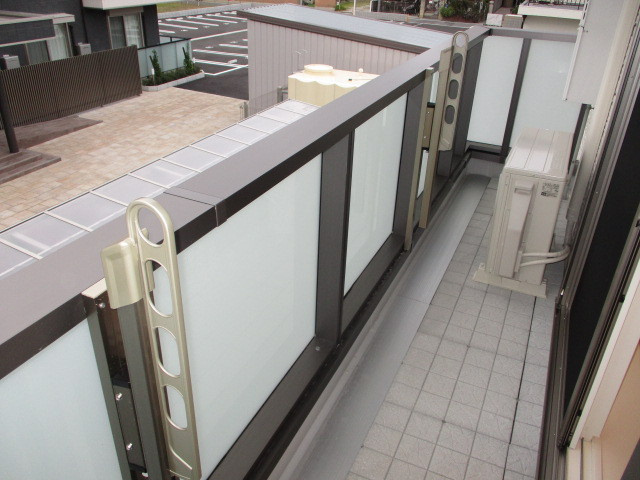 シャーメゾン五位堂のバルコニー