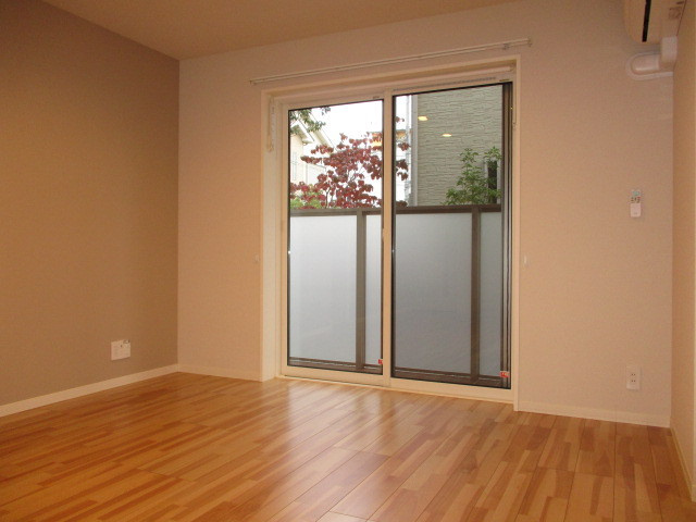 シャーメゾン五位堂の居間・リビング