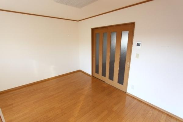 【洋室】 | シャトーナカムラ