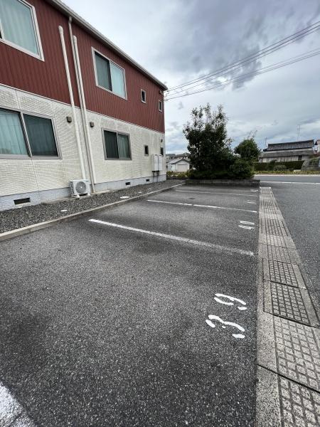 ブランドール　TS　A棟の駐車場