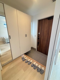 【玄関】 | 佐伯区五月が丘５全2区画　NO1 | 収納豊富