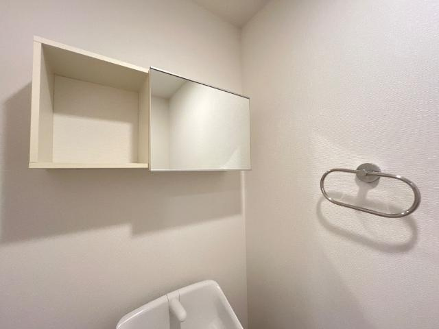 サン・ライトのトイレ|ミラーキャビネット