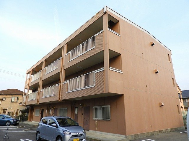 ニューマリッチ沖本の外観|外観もきれいです