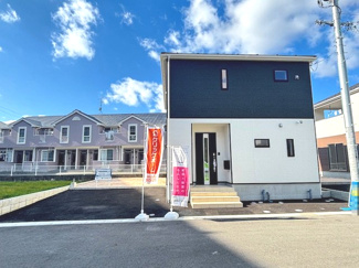 【外観】 | 安芸郡熊野町城之堀1丁目　全5区画　NO2 | 【NO2】☆バス停まで徒歩６分☆熊野第一小学校まで徒歩1分☆熊野中学校まで徒歩11分☆フジ徒歩12分☆コスモス徒歩12分☆土地45坪☆前面道路5ｍ☆駐車スペース2台分

