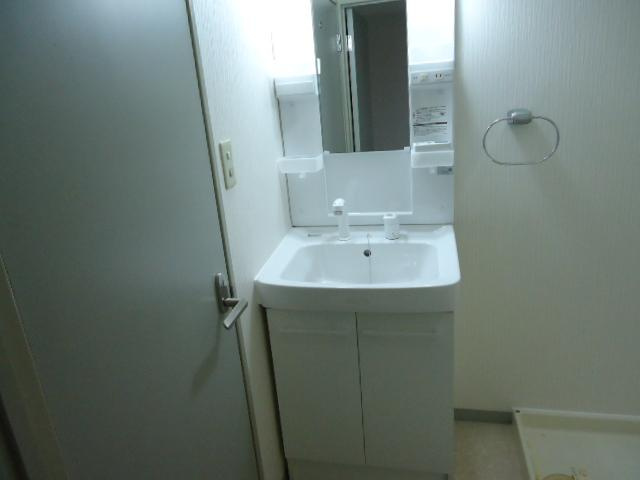 ルミナス八幡の洗面所|洗髪洗面化粧台