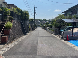 【前面道路含む現地写真】 | 安佐北区亀崎2（下深川駅）全2区画　NO1 | 前面道路6ｍ