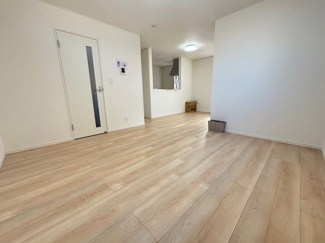 【居間・リビング】 | 佐伯区五日市中央5　全2区画　NO1 | 2階　17帖リビング☆対面式のキッチンでリビングが見渡せるので、お子様やご家族の様子が見えて安心です♪