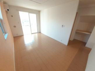 【居間・リビング】 | アイレジデンス　Ⅰ番館 | ゆったり過ごせる居間です